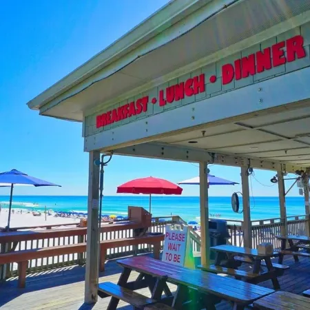 Snowbird Paradise – Sleeps 14 + Private Beach & Pool Access
