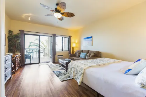 Direct Oceanfront Maui Studio,Romantic,Breathtaking View from Huge Private Lanai