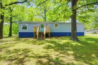 4 Mi to Bennett Spring SP: Dog-friendly Home! - 2-Star