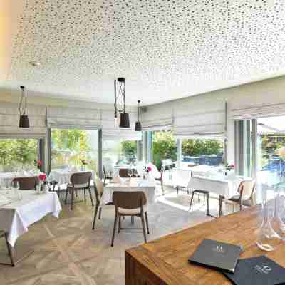 Hôtel Ambassador Dining/Meeting Rooms