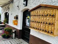 Alpenmotel Säuling Hotels near Old Monastery St. Mang