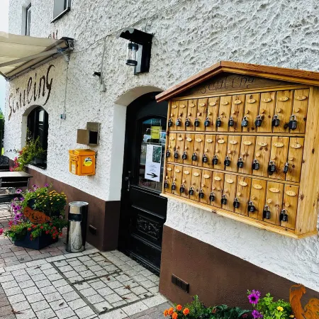 Alpenmotel Säuling Отели рядом с достопримечательностью «Озеро Обер»