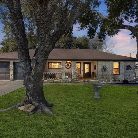 Dean's Retreat at Georgetown 3 Bedroom Home