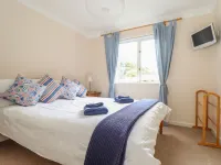 Deja Blue Hotels in Budock