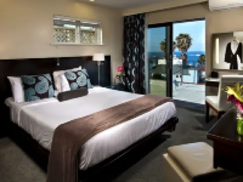 Aurora Hotel Hotels in Avalon