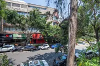 Bright & sweet unit in middle Polanco Hotels in Mexico City