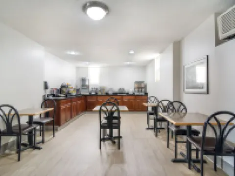 The Townhouse Inn Hotels in High Point