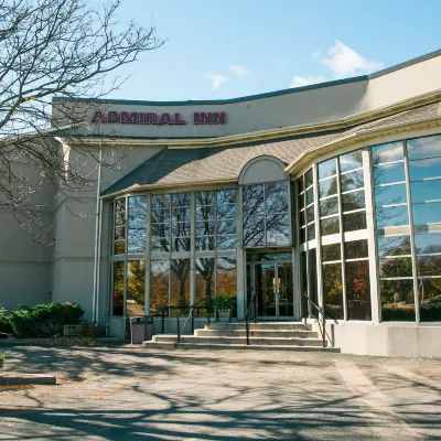 Admiral Inn Hamilton Hotels near Hamilton General Hospital