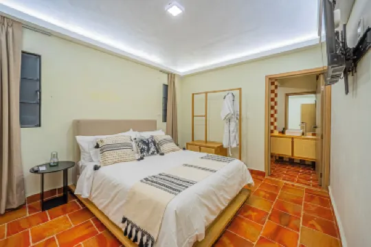 Hotel Casona Quetzal Hotels near Tlaquepaque