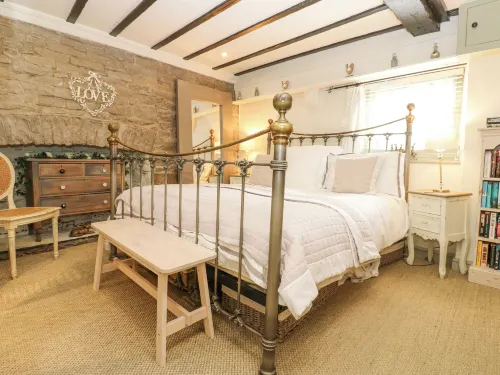 In & Out Cottage