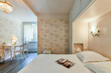 Hotel du Commerce Отели в г. Ажетмо