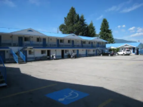 Skimmerhorn Inn Hotels in Central Kootenay