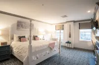 The Whaler's Inn Hotels in Stonington