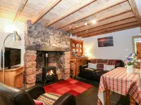 White Lilac Cottage Hotels in Llanidan