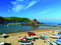 33 Weymouth Park Hotels in Kingsbridge