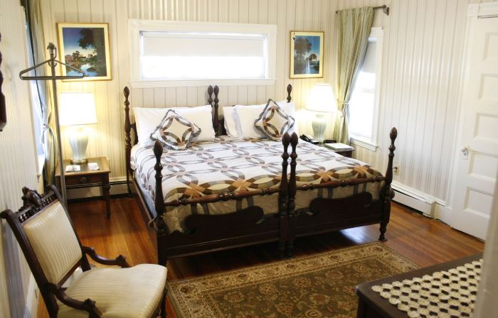 The Coolidge Corner Guest House: A Brookline Bed and Breakfast