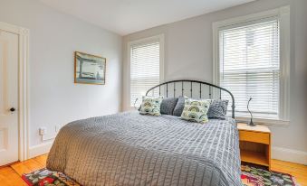 Walk to Harvard Square: Apartment in Cambridge
