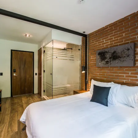 Hotel Oxú & Gampling Solo Adultos