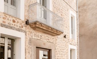Meem Townhouse