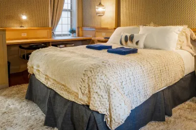 The Cambie Hostel Seymour Hotels in 