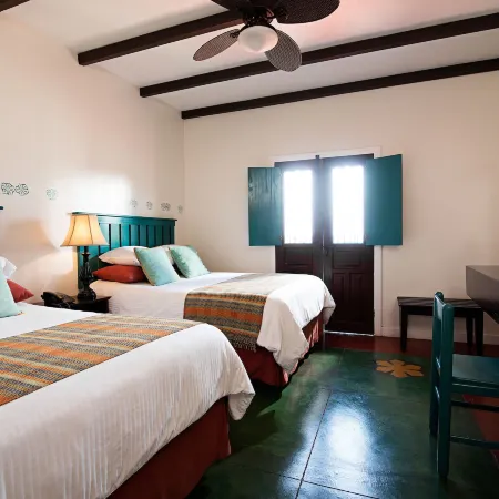 Hotel Isla de Flores