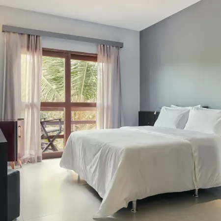 Rox by Essenza Hotel