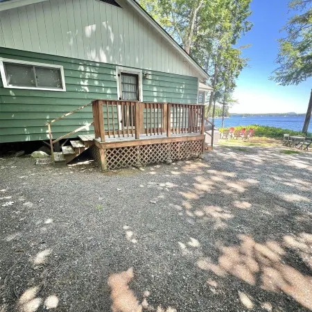 Placyd Pines Limit 8 4 Bedroom Cottage by RedAwning