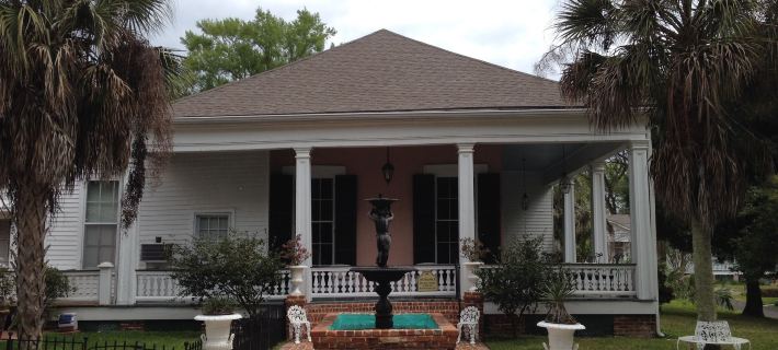 Stone House Musical B&B Hotels in Natchez