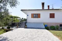Apartment Umag-Savudrija, air conditioning, washing machine Wifi terrace garden