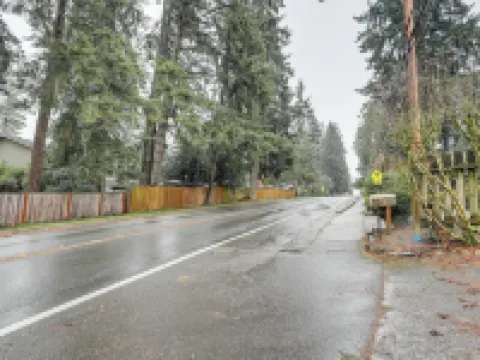 해변과 호수 접근 가능, 레드몬드의 아늑한 아파트 레드몬드 호텔