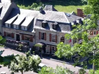 Logis Hôtel-Restaurant les Coudercous Hotels in Sainte-Eulalie-d'Olt