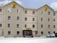 Super 8 by Wyndham Yellowknife Hotels in Yellowknife