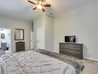 Pet-Friendly Downtown Fulton Apt w/ Smart TV! Hoteles en Fulton