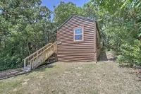 4 Mi to Museums Cozy Branson Cabin - spa