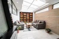 100 Wonderful House - غرفة مطلة على الجبل