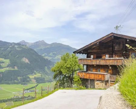 Hochzillertalblick Hotéis em Stummerberg
