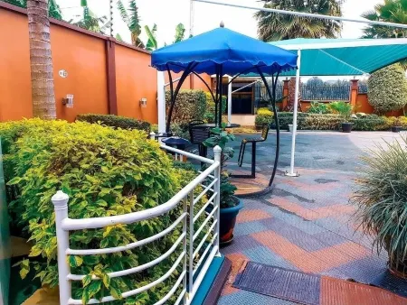 G Town Hotel Отели в г. Мбея