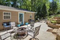 Riverfront Cottage Near Rock Island State Park - 3-Star