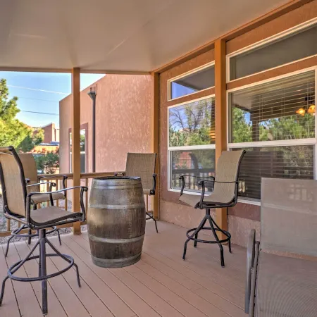 Beautiful Kanab Home w/ Yard - Walk to Restaurants