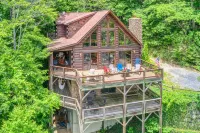 Smoky Mtn Cabin by Cataloochee Valley Elk Viewing! - parking