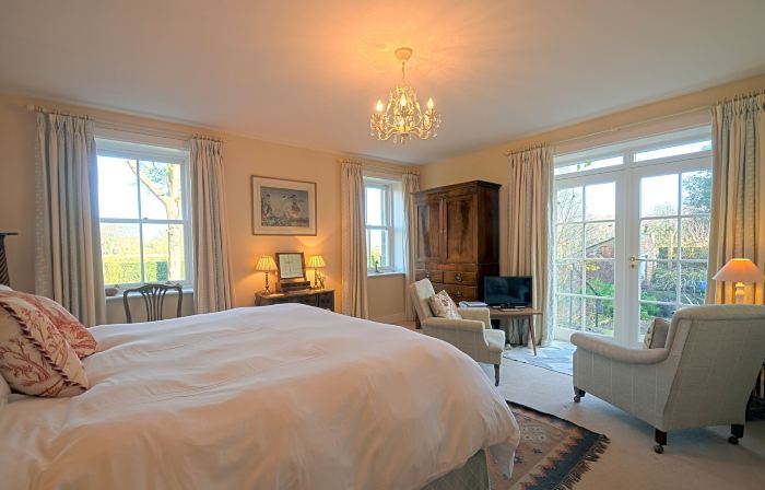 Ingram House Bed & Breakfast