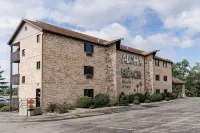Aloha Beach Resort Hotels in Lake Delton