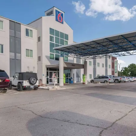 Motel 6 Roswell, NM
