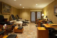 Water's Edge Resort & Spa - Spa