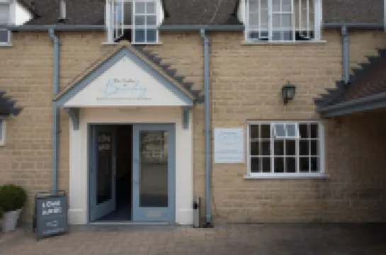 The Lodge at Broadway Hotels in Broadway