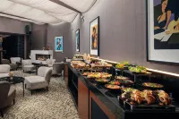 Hotel Kings Court - breakfast