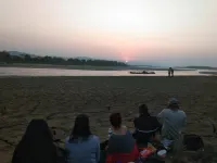 Chital Lodge Hotels in Meghauli