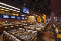 Twin Arrows Navajo Casino Resort - bar