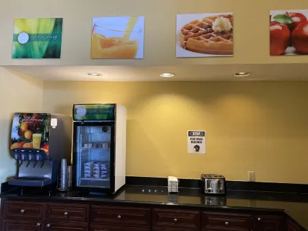 Quality Inn Bolingbrook I-55 Отели рядом с достопримечательностью «Парк Плиммер»