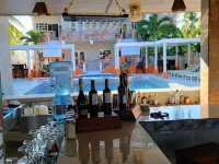 Island Magic Beach Resort - bar